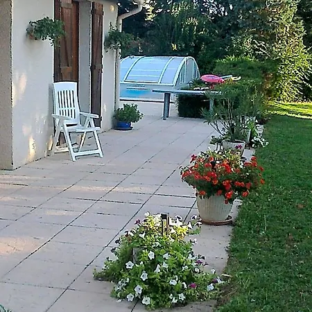 Panzió Les Ecureuils Tramoyes