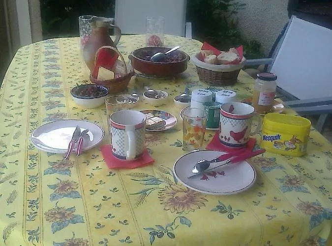 Les Ecureuils Nocleg ze śniadaniem Tramoyes