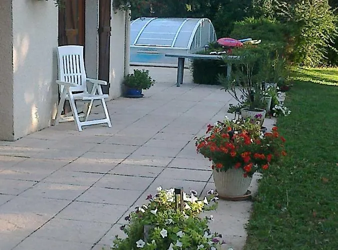 Nocleg ze śniadaniem Les Ecureuils Tramoyes